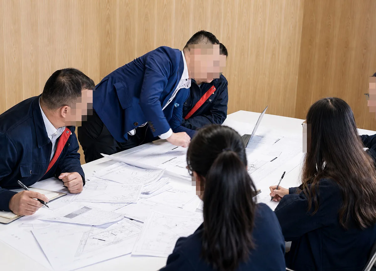 onmuse teams supporting customer projects across design, engineering, manufacturing, and sales