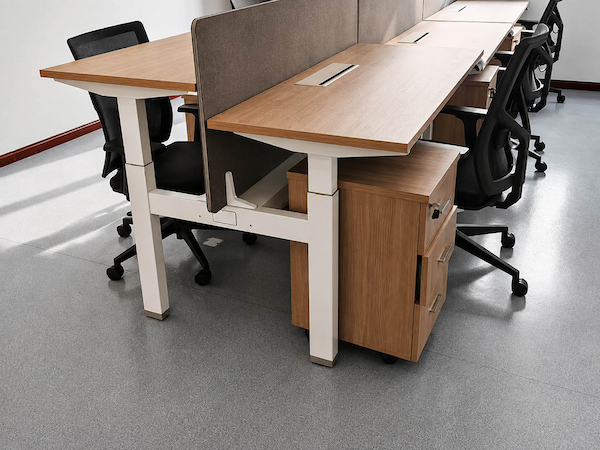 white two stage mige box frame workstation integrated with a 640 mm pedestal