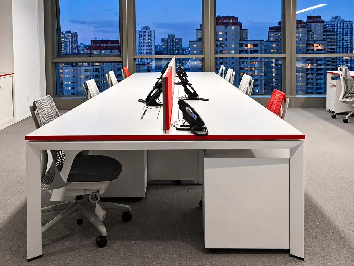 dubai office workstation project
