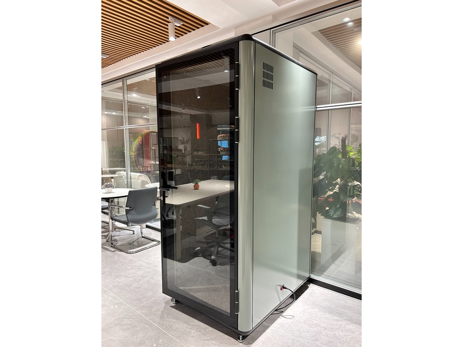 1P office pod installed in a workplace project
