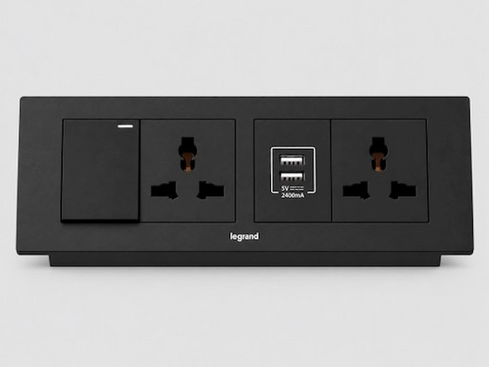 mid level control socket module with universal power and usb charging for 1 person office pod